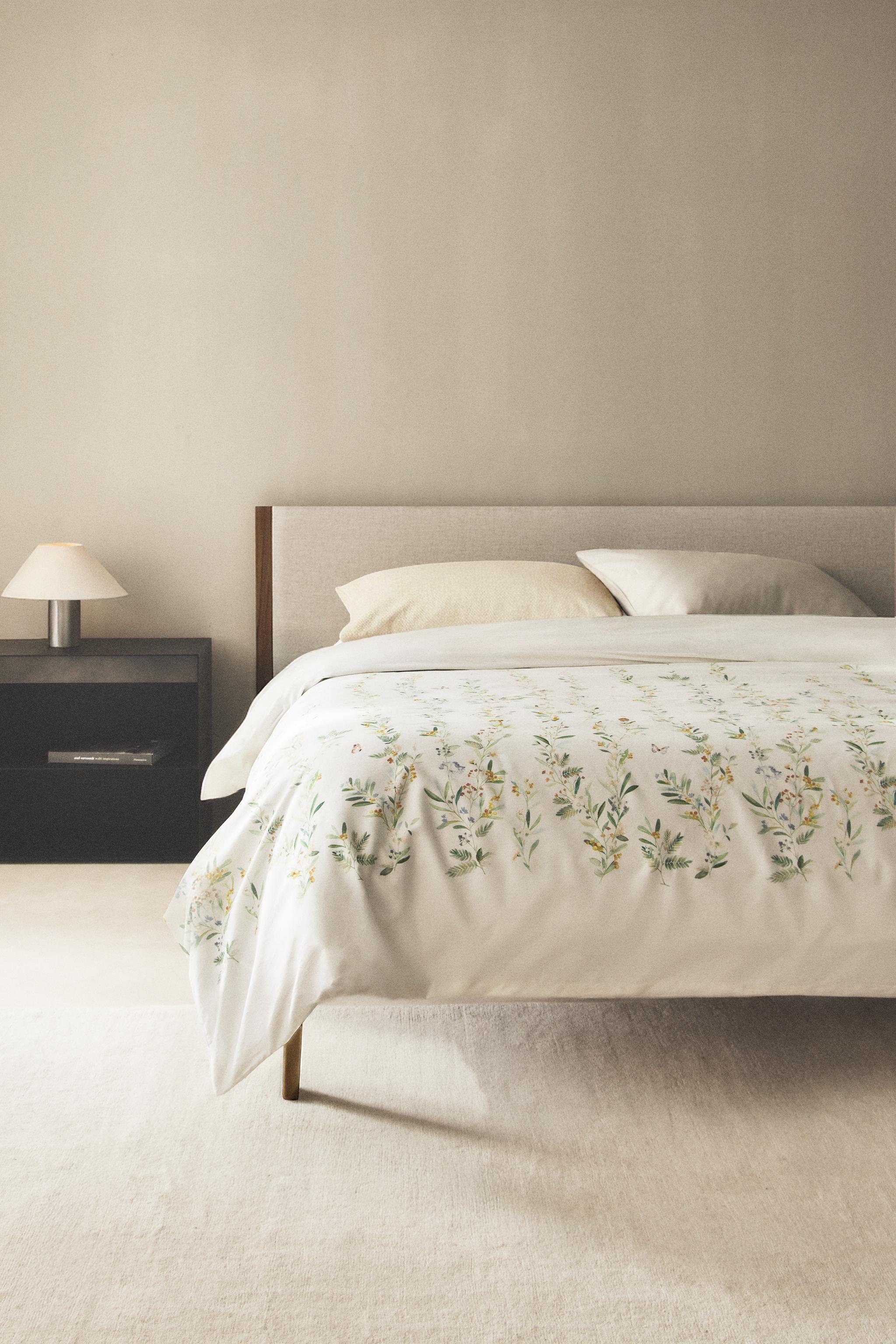 SATEEN DUVET COVER LEAVES AND FLOWERS